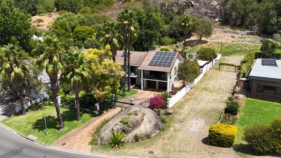 6 Bedroom Property for Sale in Groenvlei Western Cape